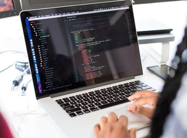 網(wǎng)站機(jī)器人：這一趨勢還會(huì)繼續(xù)嗎？